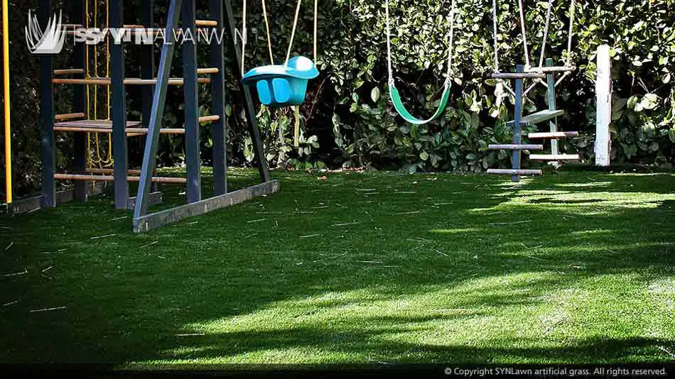 artificial-grass-for-play-areas-031.jpg.webp