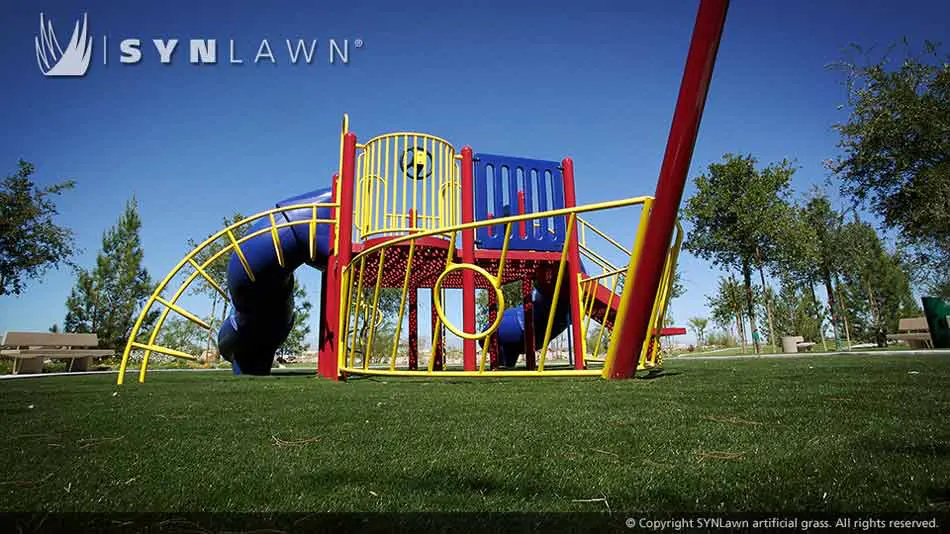 artificial-grass-for-play-areas-043.jpg.webp